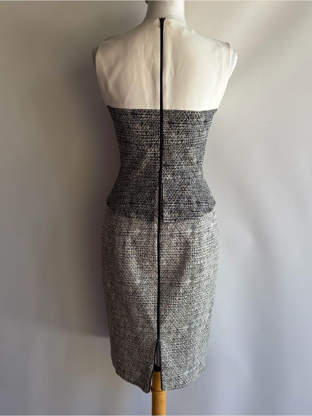 Narciso Rodriguez Sheath Dress - sz 44 - Picture 4 of 7